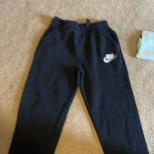 Kids extra large Nike standard fit kids extra large